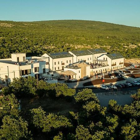 Kalima Resort Mostar Bagian luar foto